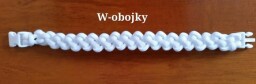 Náramek v bílé barvě- vzor "klikatý uzel" - délka 21 cm včetně plastové sponky